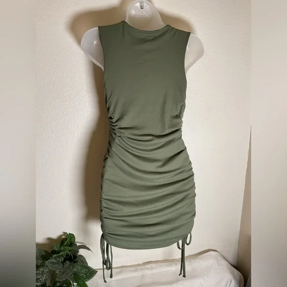 Trendy Tie Dress - Picture 3 of 3